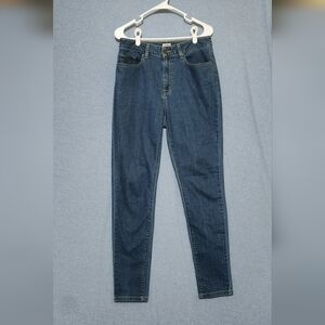 L.L. Bean Women's Classic Fit Jeans in Blue. Size 10 M/T